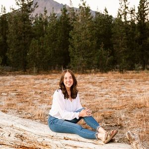 Meet your Posher, Kayla